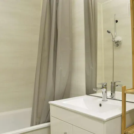 Studio Cap D'Agde, 1 Piece, 4 Personnes - Fr-1-249-358 Daire *