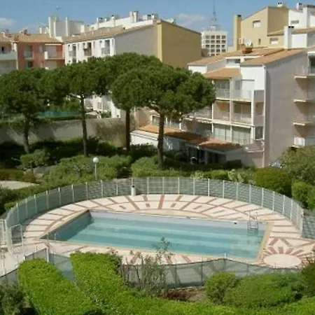 Studio Cap D'Agde, 1 Piece, 4 Personnes - Fr-1-249-358 Agde