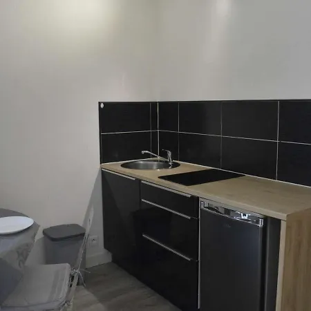 Studio Cap D'Agde, 1 Piece, 4 Personnes - Fr-1-249-358